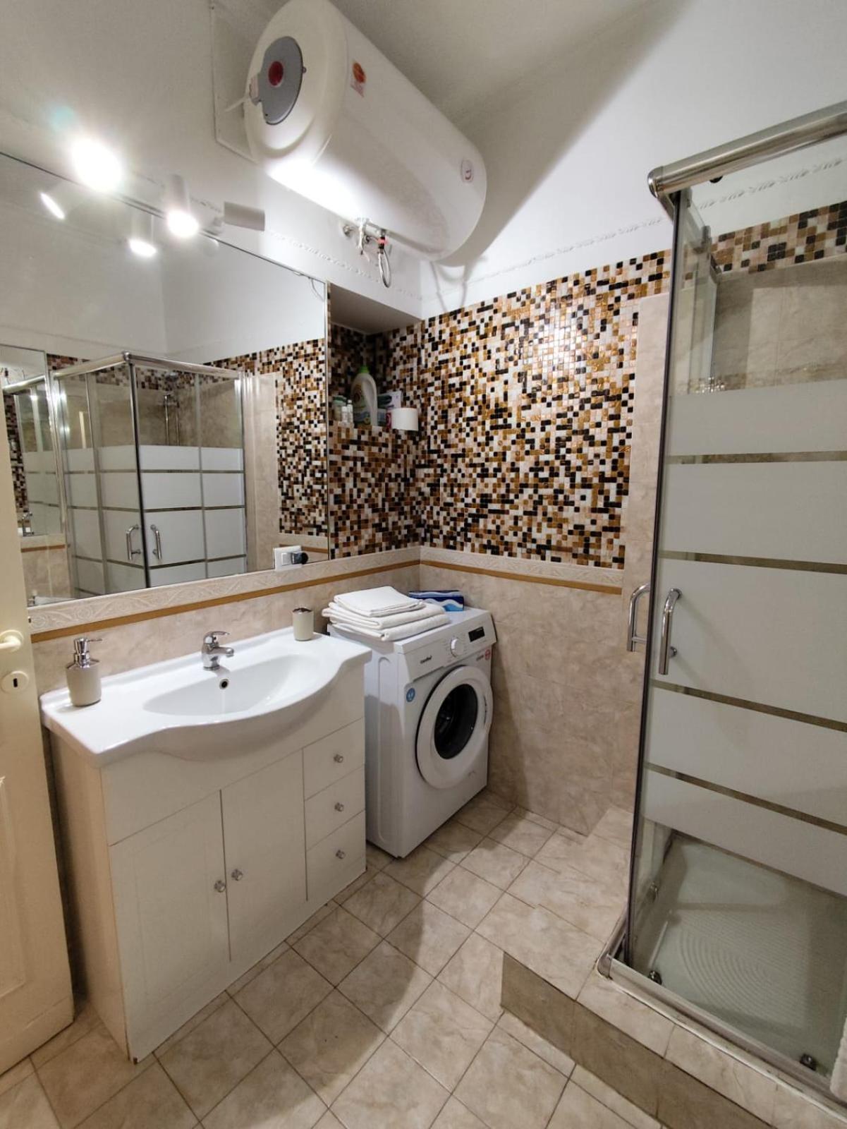 Cozy Navona Apartment Рим Екстериор снимка